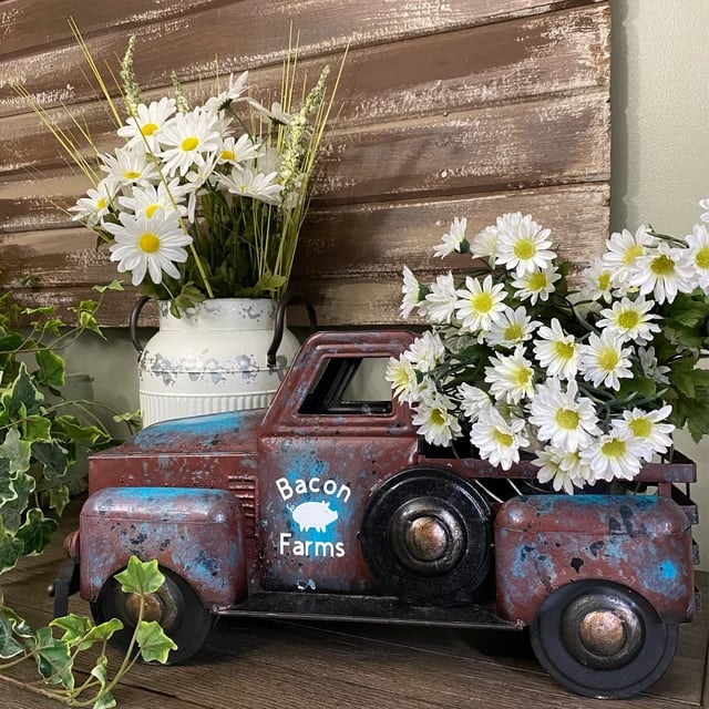 Large Rustic Farmhouse Truck Decor