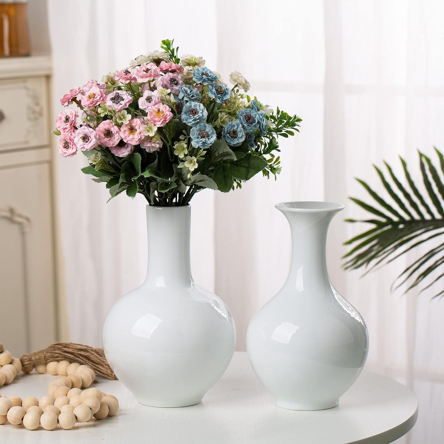 White Porcelain Vase Chinoiserie for Flowers Ceramic Boho Modern Small Shelf Decor Accents Living Room Jingdezhen Rustic Table Fireplace Farmhouse Objects Long Egg Shell Jar Gifts