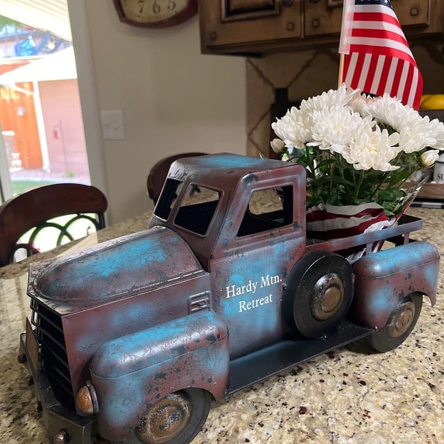 Large Rustic Farmhouse Truck Decor