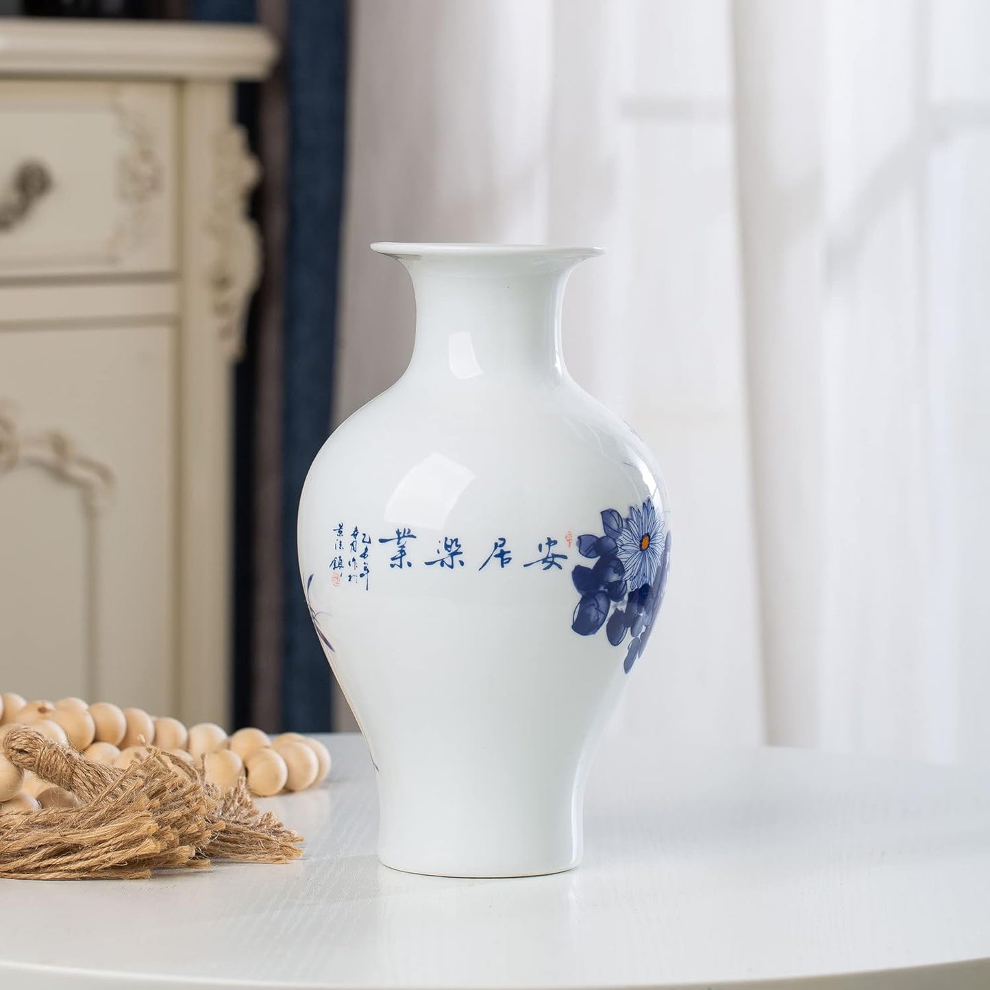 White Porcelain Vase Chinoiserie for Flowers Ceramic Boho Modern Small Shelf Decor Accents Living Room Jingdezhen Rustic Table Fireplace Farmhouse Objects Long Egg Shell Jar Gifts