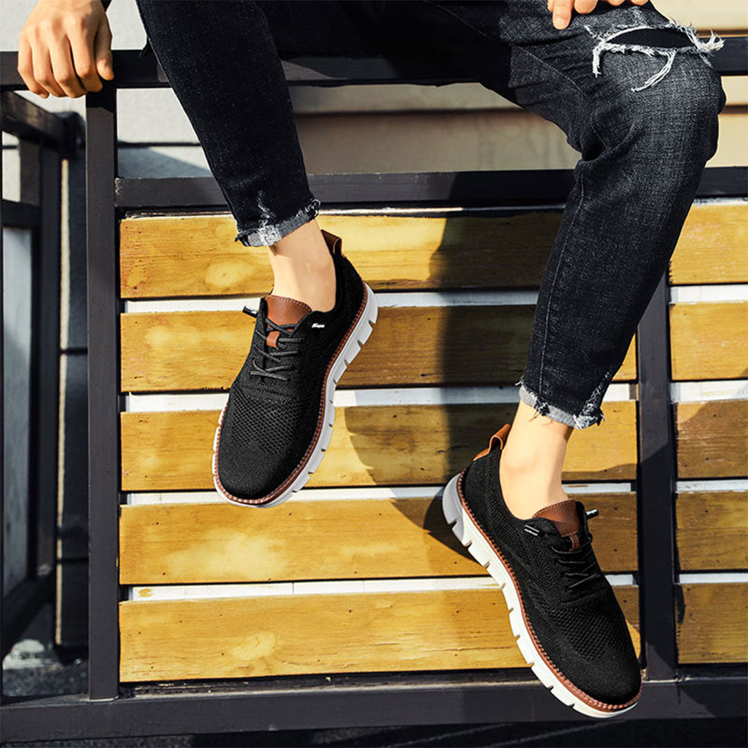 Lightweight lace-up casual men's shoes