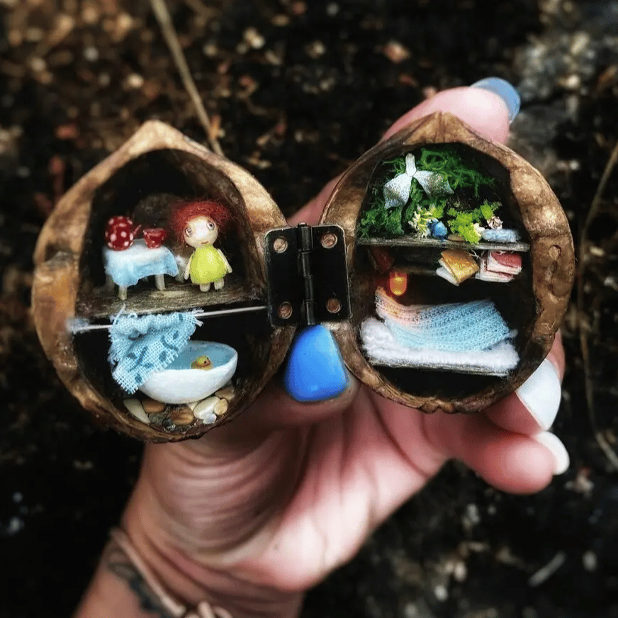 🏠 Handmade Walnut Shell Doll House--mini library, tiny World inside walnuts