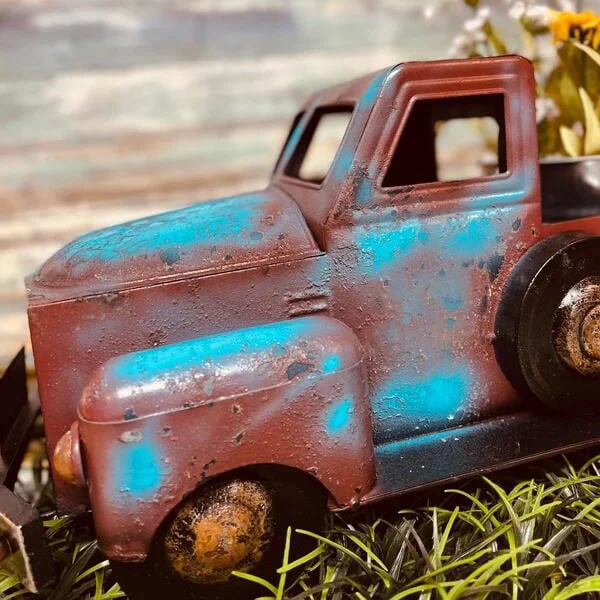 Large Rustic Farmhouse Truck Decor