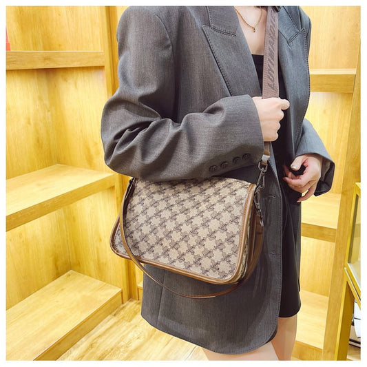 Fashionable and trendy crossbody bag - BUY 2 FREE SHIPPING