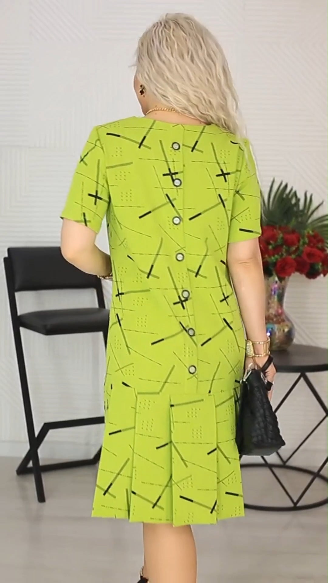 Printed pleated short dress