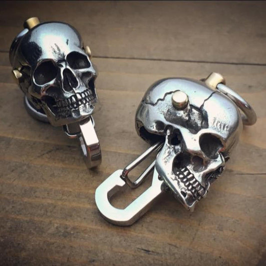 Piston Art Skull Keychain