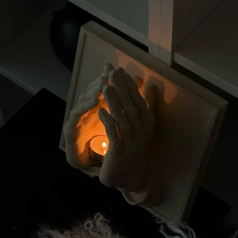 ✝️🙏Praying Hands--A Perfect Blend of Warmth and Wishes💖