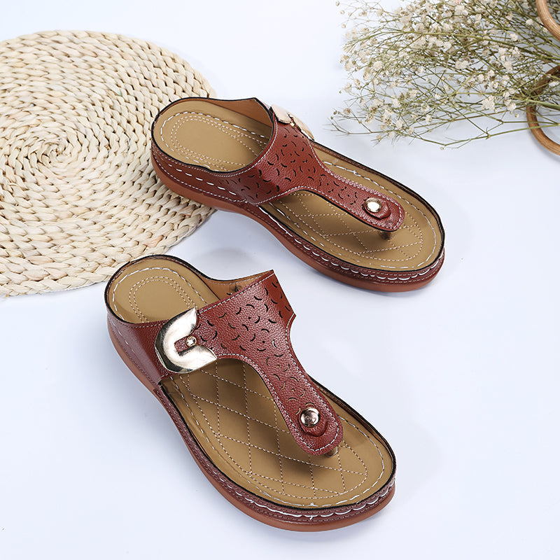 Today 50% OFF 丨2023 Summer New Women's Metal Decor Feature Pattern Wedge Flip-Flops